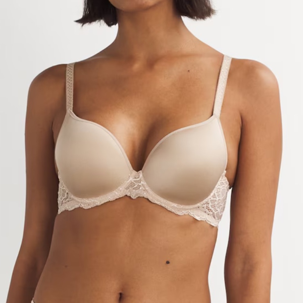SIMONE PERELE
Lace Caresse Plunge Bra 30E Nude